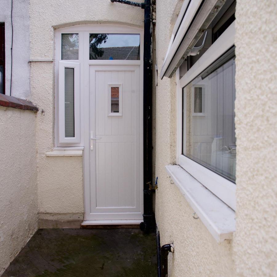 Crystal House 10Min To Manchester City Centre Ideal For Work And Leisure المظهر الخارجي الصورة