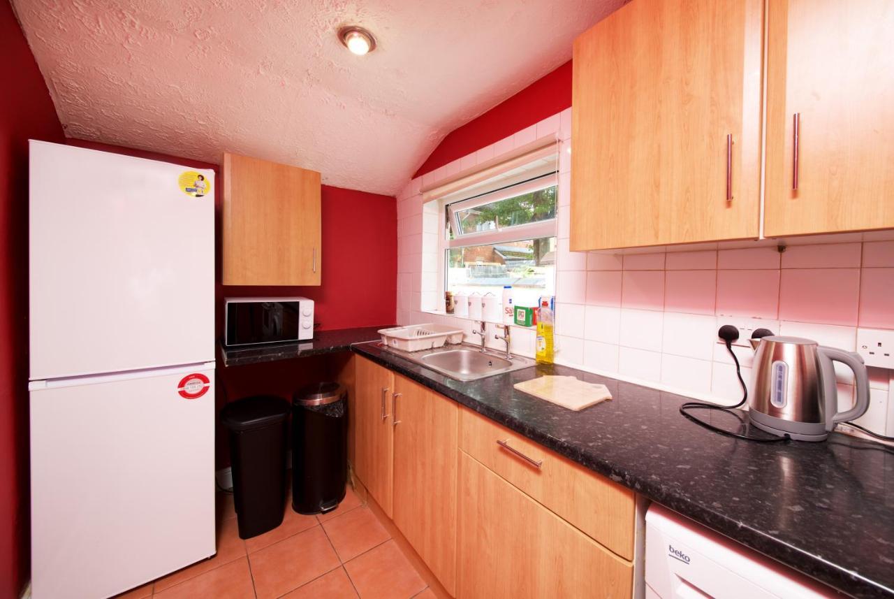 Crystal House 10Min To Manchester City Centre Ideal For Work And Leisure المظهر الخارجي الصورة